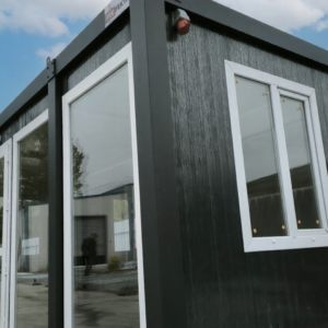 Prefekta Prefekta – Casa contenedor nuevo